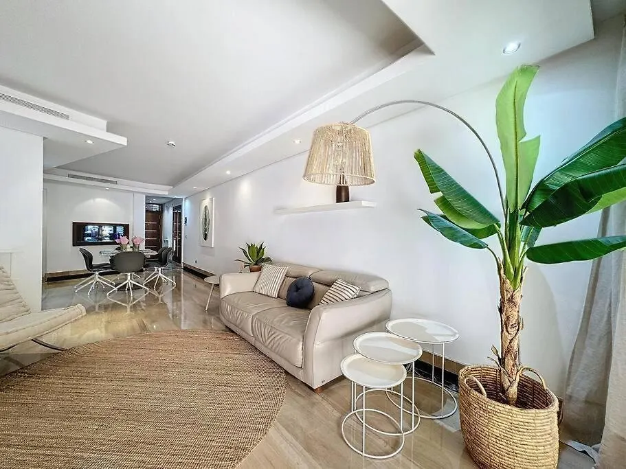 Apartamento De 3 Dormitorios En Bahia De La Plata Estepona 0*,