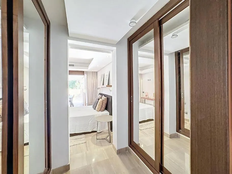 Apartamento De 3 Dormitorios En Bahia De La Plata Estepona 0*,  Spain